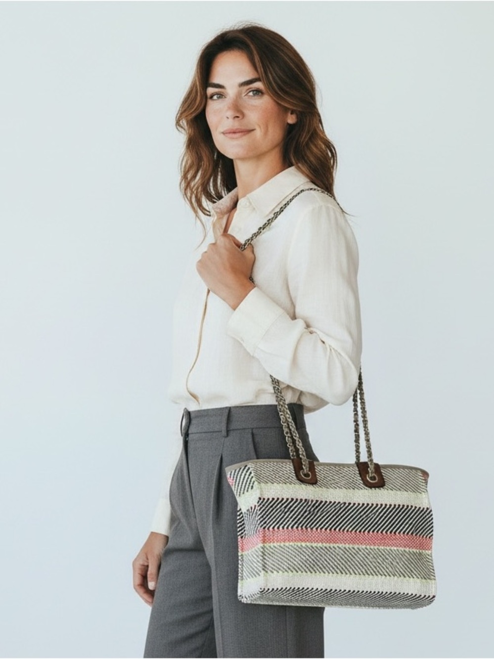 Jen &Co. Woven Stripe Shoulder Tote in Cream and Pink
